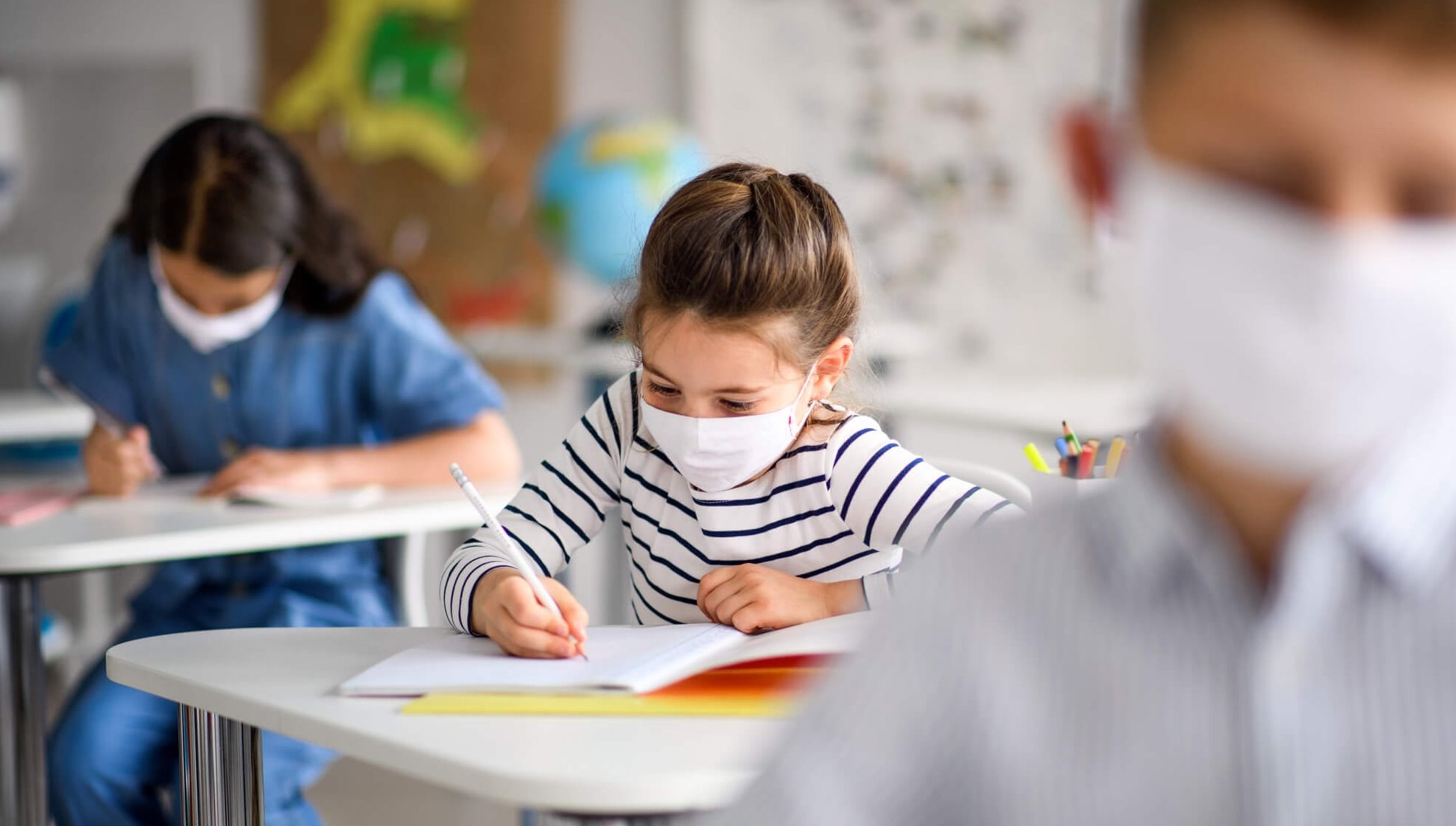 Din 8 februarie, majoritatea copiilor revin la şcoală şi grădiniţă