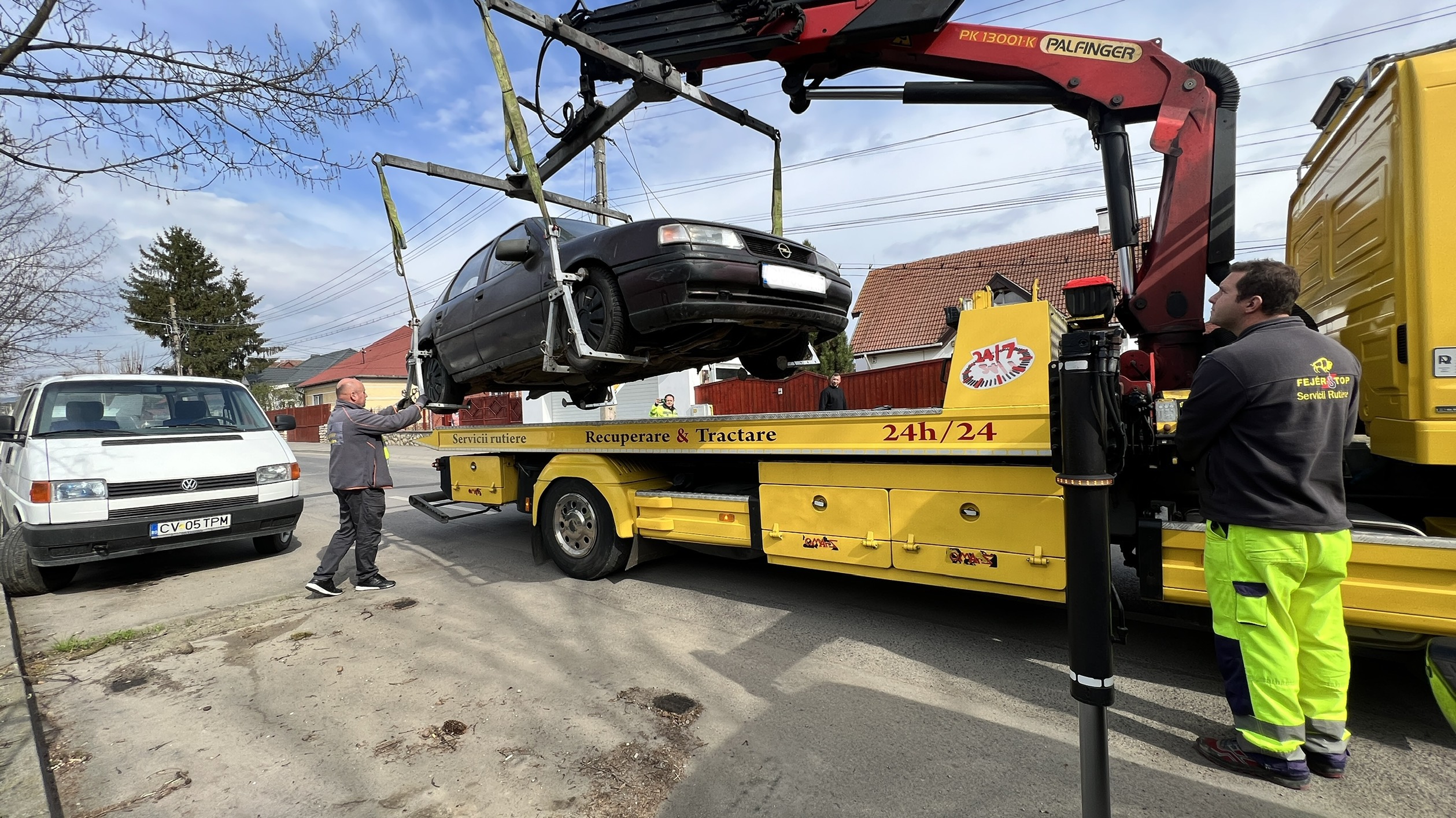 Platformă online pentru semnalarea maşinilor abandonate pe domeniul public