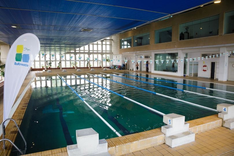 Valoarea abonamentelor neutilizate la Baza de înot va fi restituită