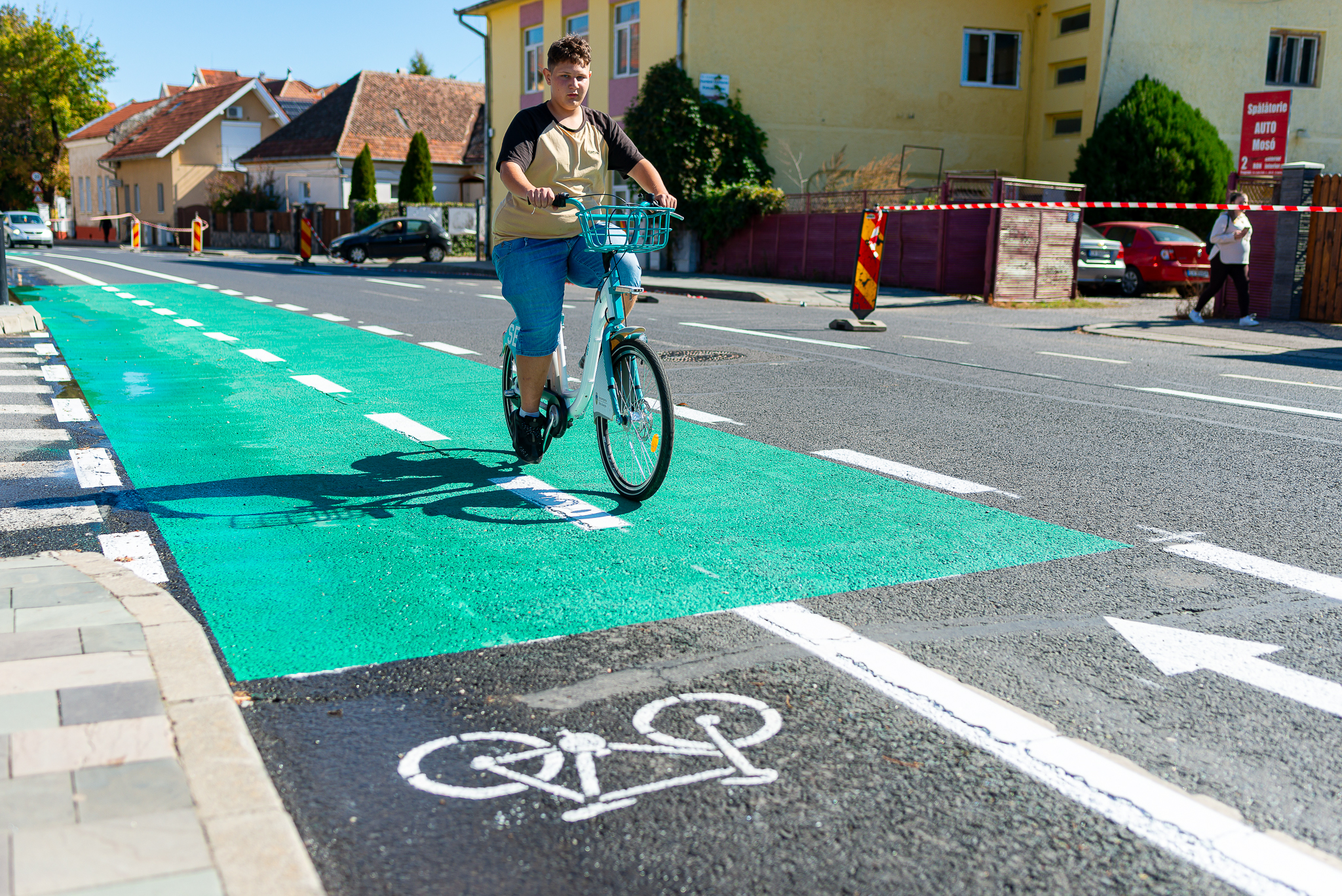 Noi tronsoane și conexiuni pentru pistele de biciclete din Sfântu Gheorghe: atenție la noile marcaje verzi din trafic! Noi tronsoane și conexiuni pentru pistele de biciclete din Sfântu Gheorghe: atenție la noile marcaje verzi din trafic!