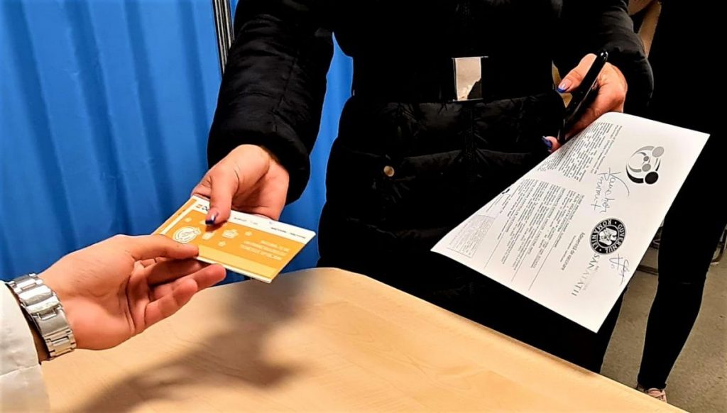 Persoanele vaccinate anti-COVID pot solicita tichetele de masă